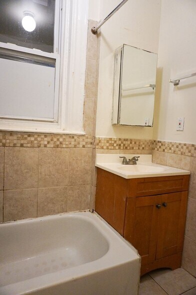 More Photos Of 440 Madison St, Brooklyn Apartments For Sale