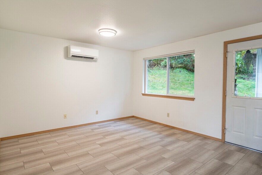 More Photos Of 20215 WA-507, Centralia Flex For Sale