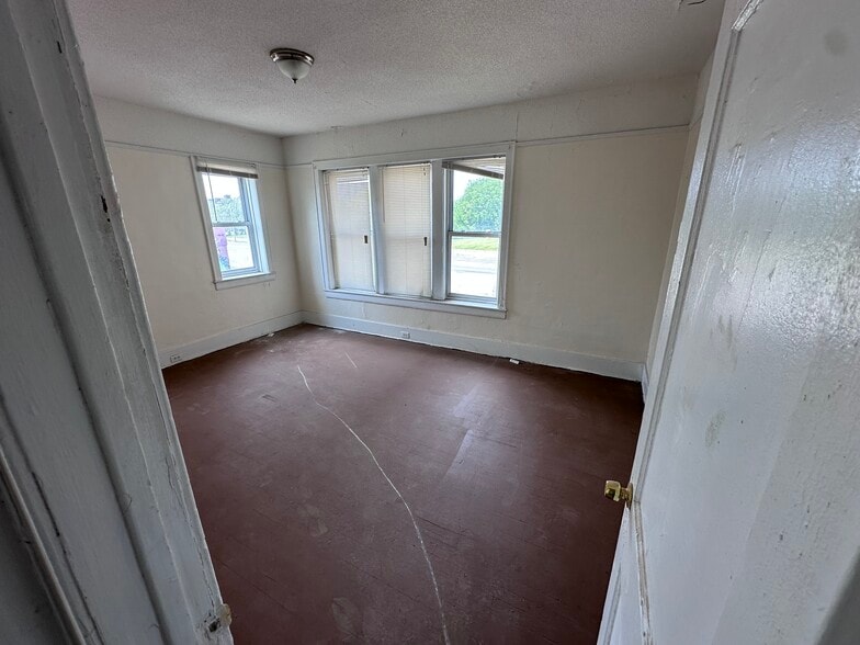 More Photos Of 2360 W Grand Blvd, Detroit Apartments For Sale