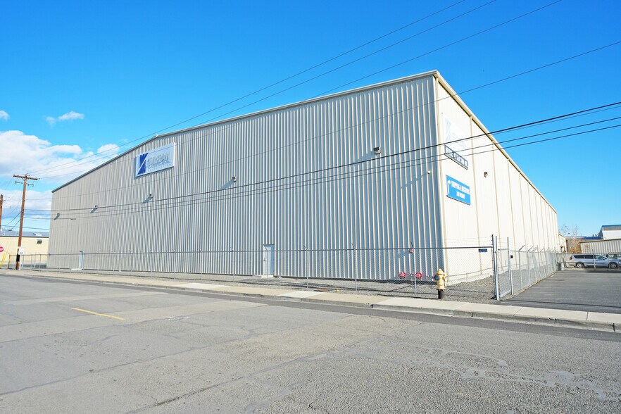 More Photos Of 45 E 3rd Ave, Toppenish Manufacturing For Sale