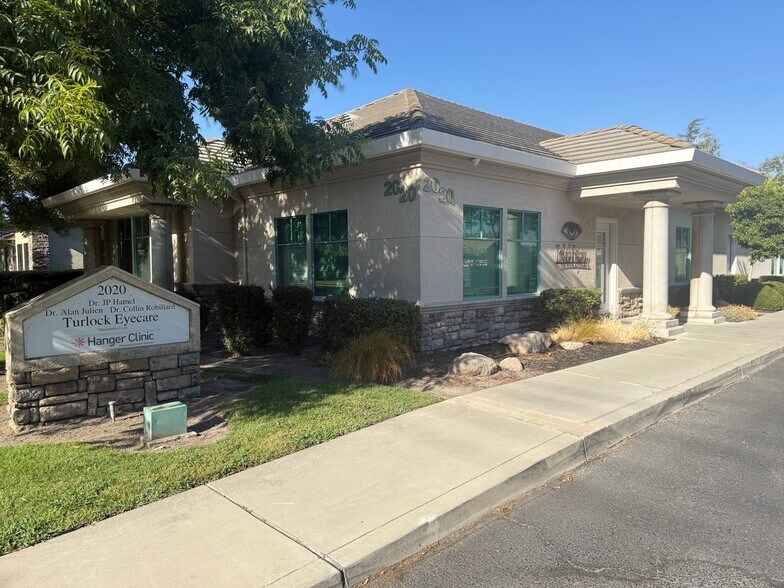 More Photos Of 2020 Colorado Ave, Turlock Office For Sale