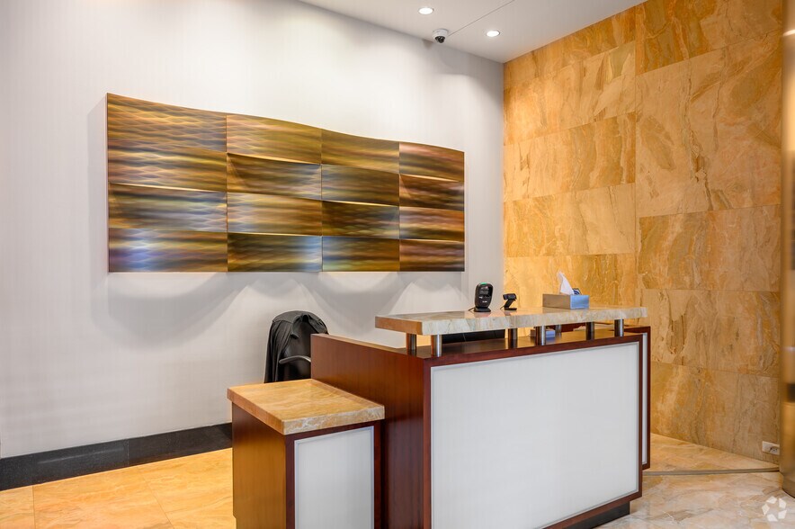 More Photos Of 1701 Duke St, Alexandria Office For Lease