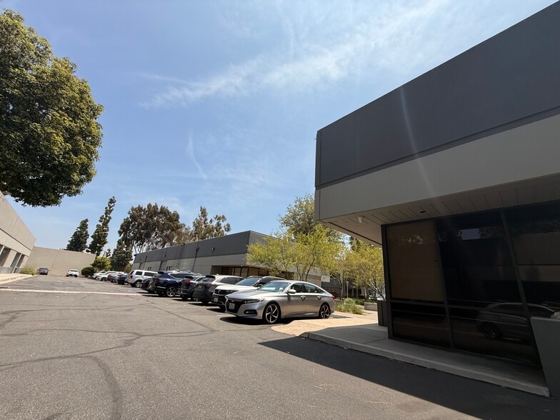 More Photos Of 11721 Telegraph Rd, Santa Fe Springs Unknown For Lease