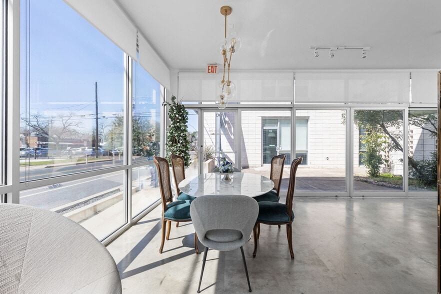 More Photos Of 508 E 53rd St, Austin Loft Creative Space For Sale