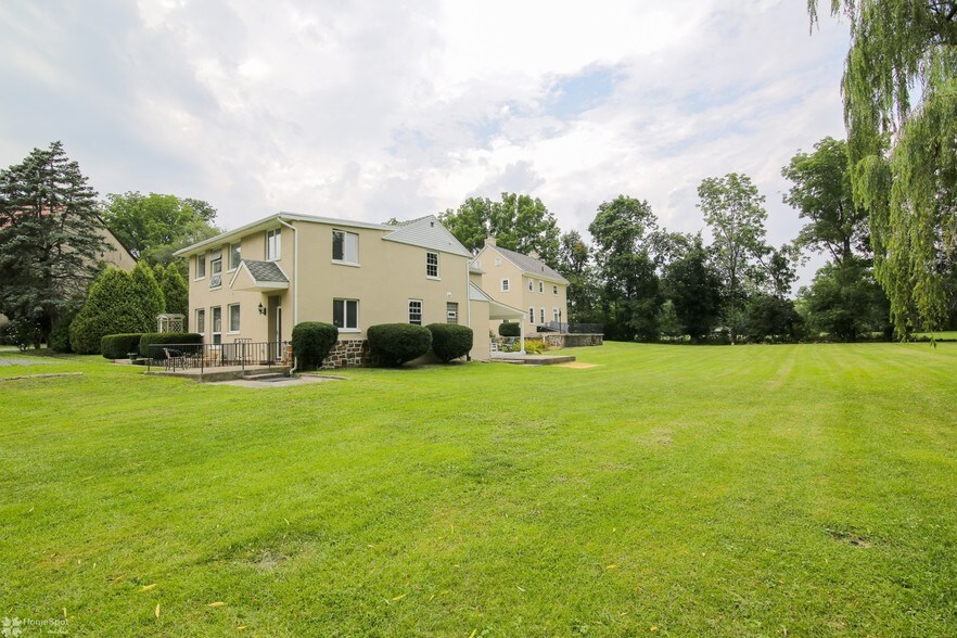 More Photos Of 3305 Municipal Dr, Whitehall Apartments For Sale