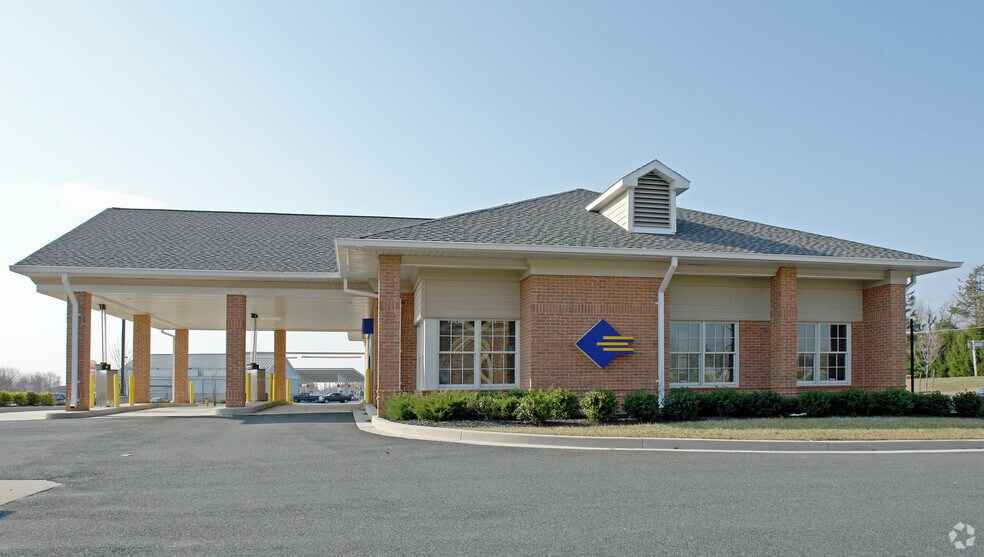 More Photos Of 602 Hoagie Dr, Bel Air Bank For Lease