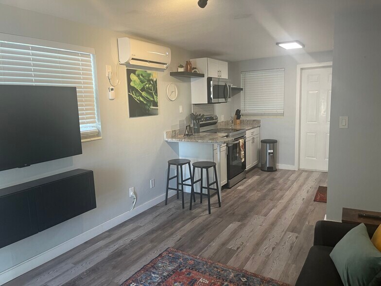 More Photos Of 115 Cleveland Ave, Largo Apartments For Sale