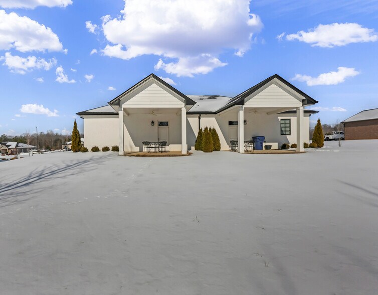 More Photos Of 2684 Townsend Ct, Clarksville Medical For Lease