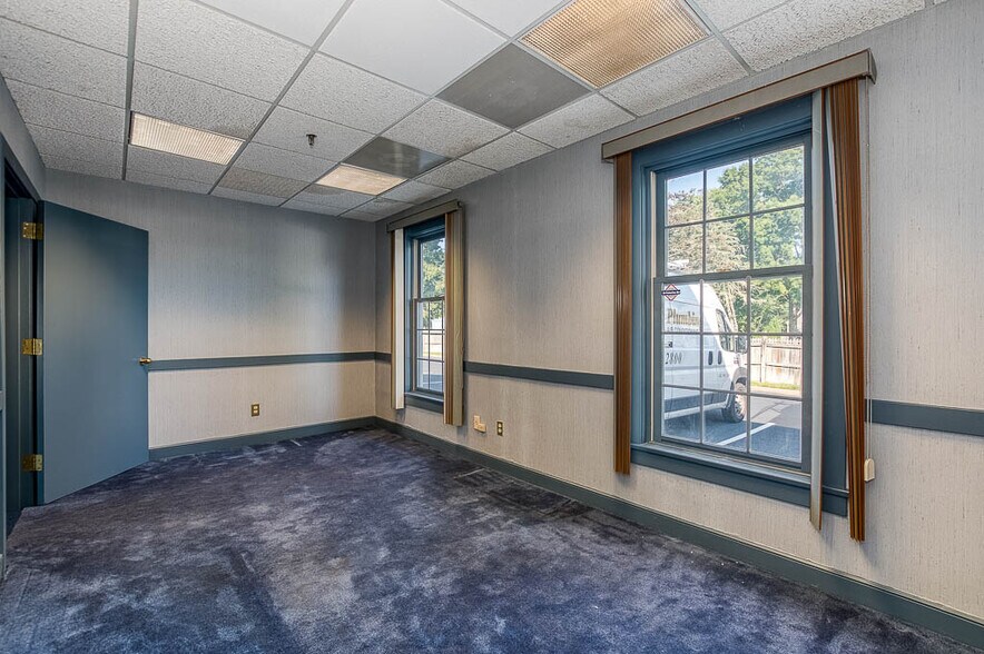 More Photos Of 645 County St, Taunton Office For Sale