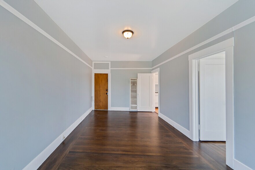 More Photos Of 2764 73rd Ave, Oakland Storefront Retail Residential For Lease