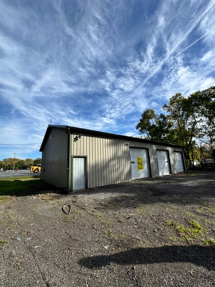 More Photos Of 2945 Gerry St, Gary Industrial For Lease