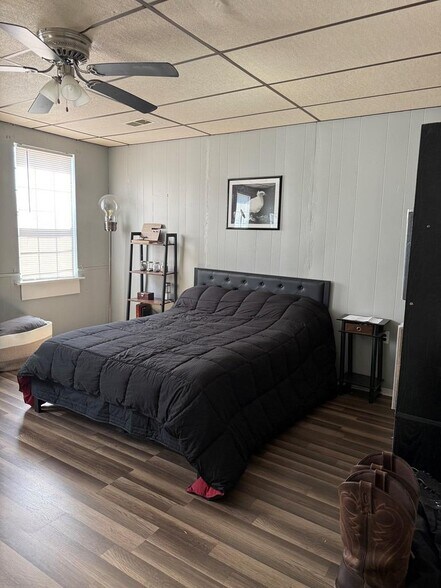 More Photos Of 346 N Main St, New Martinsville General Retail For Sale