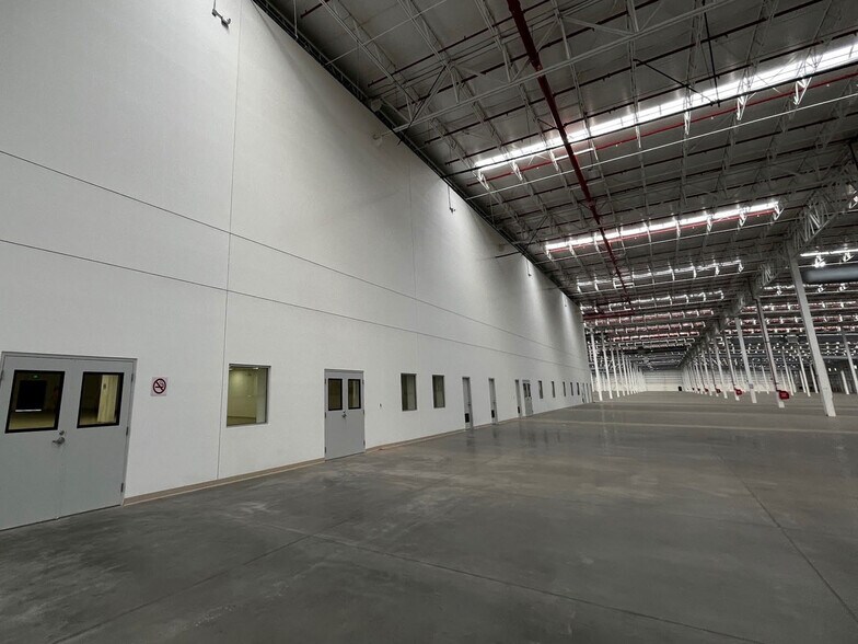 More Photos Of 3101 Lázaro Cárdenas Blvd, Mexicali Industrial For Lease