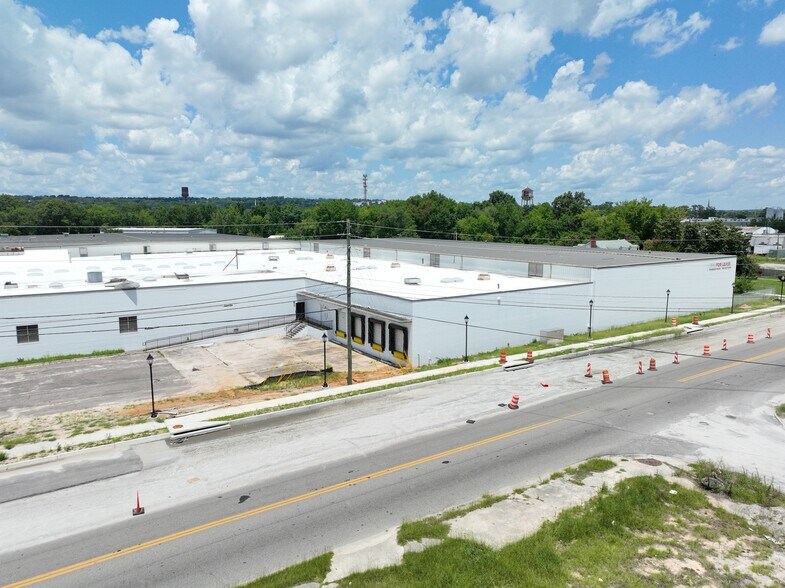 More Photos Of 1621 15th St, Augusta Warehouse For Lease