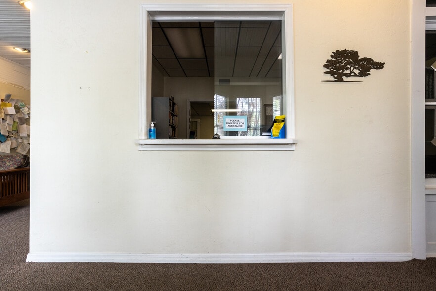 More Photos Of 1013 SW 2nd Ave, Gainesville Office For Sale