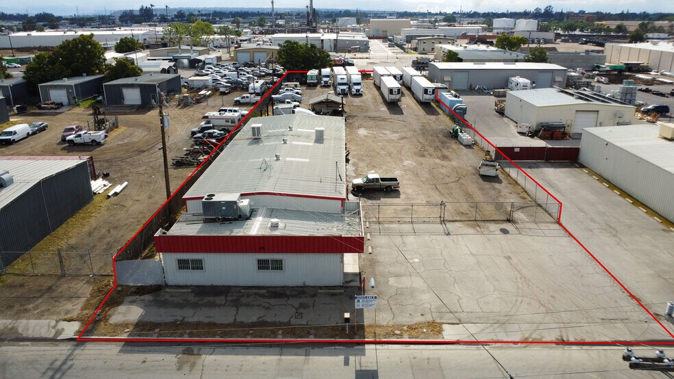 More Photos Of 3010 Fairhaven Dr, Bakersfield Service For Lease