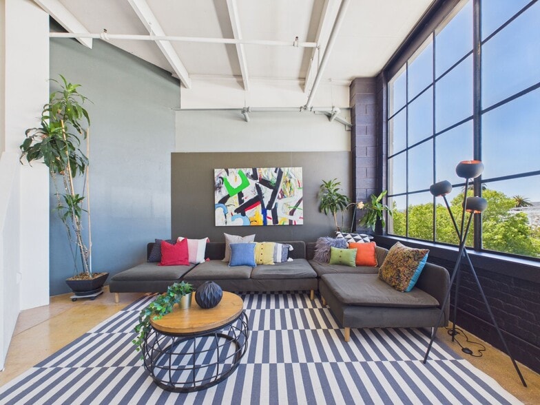 More Photos Of 4053 Harlan St, Emeryville Apartments For Sale
