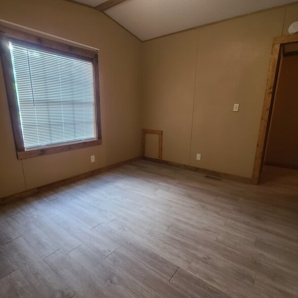 More Photos Of 138 Grey Moss Ct, Ingram Apartments For Sale