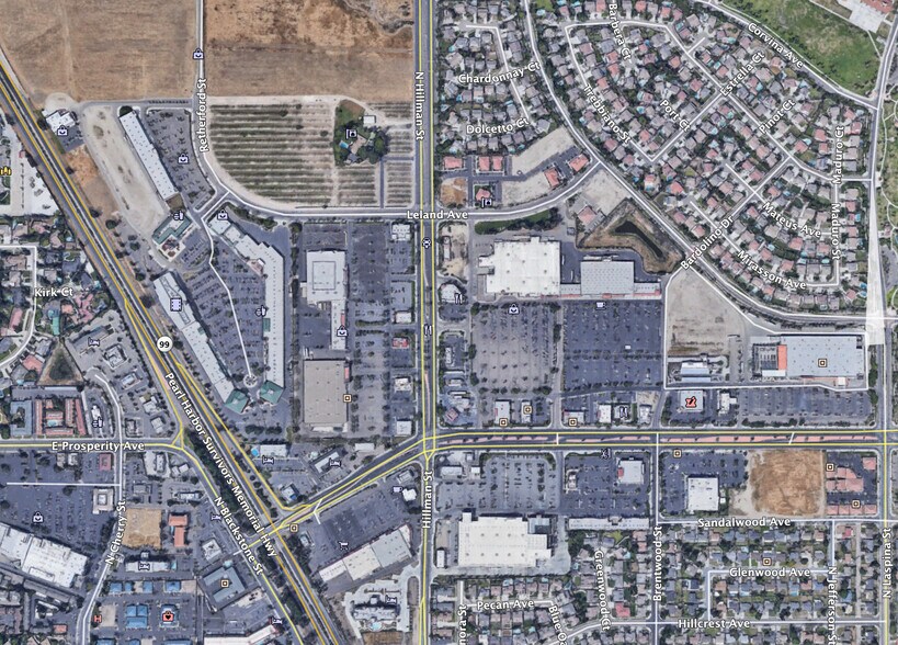 More Photos Of Leland Ave @ Paseo Del Lago, Tulare Land For Sale