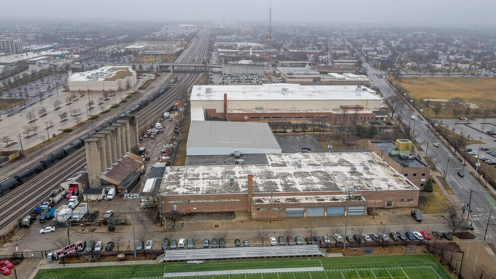 More Photos Of 1960 N Long Ave, Chicago Land For Sale