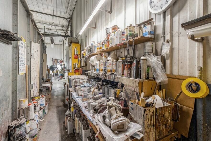 More Photos Of 2326 N Main St, Osceola Auto Repair For Sale