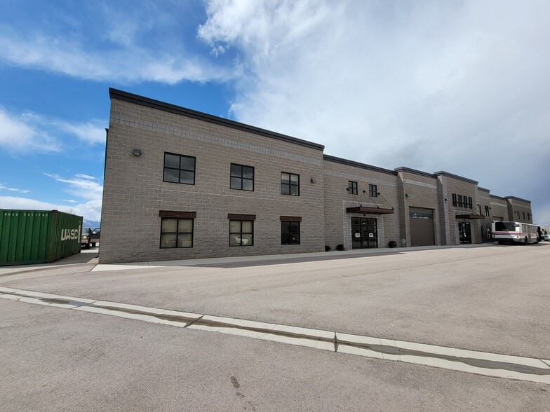 More Photos Of 426 E 1750 N, Vineyard Warehouse For Lease