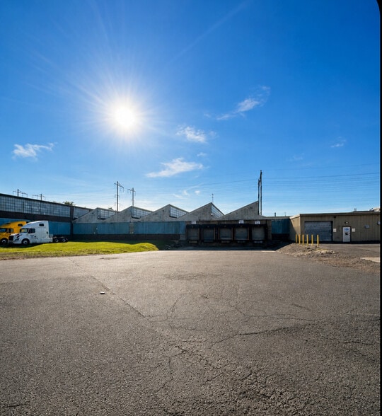More Photos Of 745 Joyce Kilmer Ave, New Brunswick Warehouse For Lease