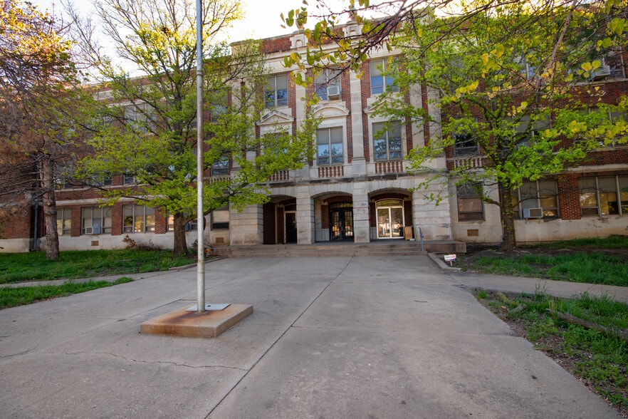 More Photos Of 311 N A St, Wellington Schools For Sale