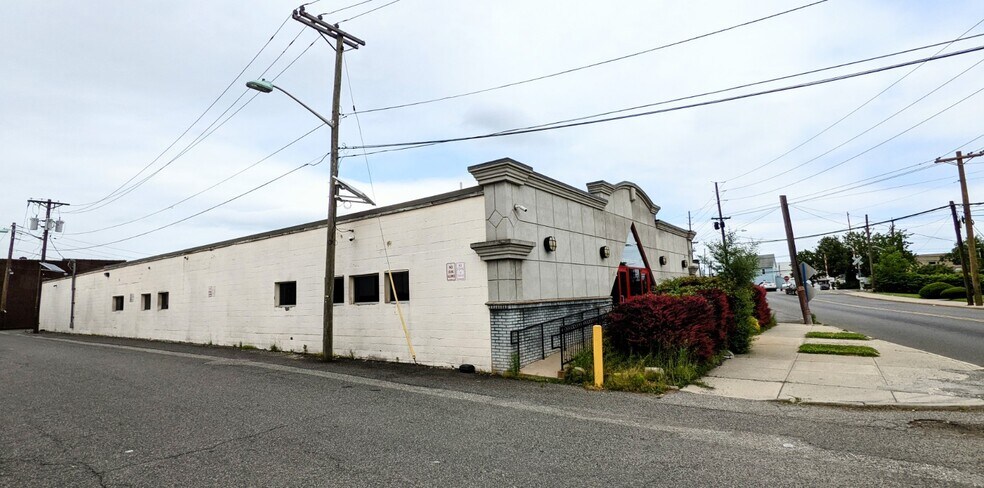 More Photos Of 286-290 Lodi St, Hackensack Warehouse For Sale