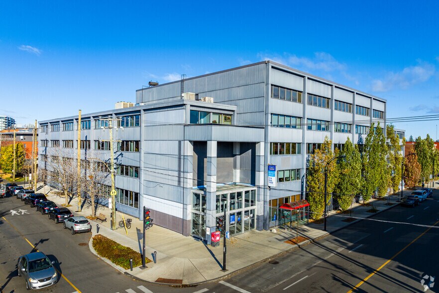 Primary Photo Of 1415 Rue Jarry E, Montréal Office For Sale