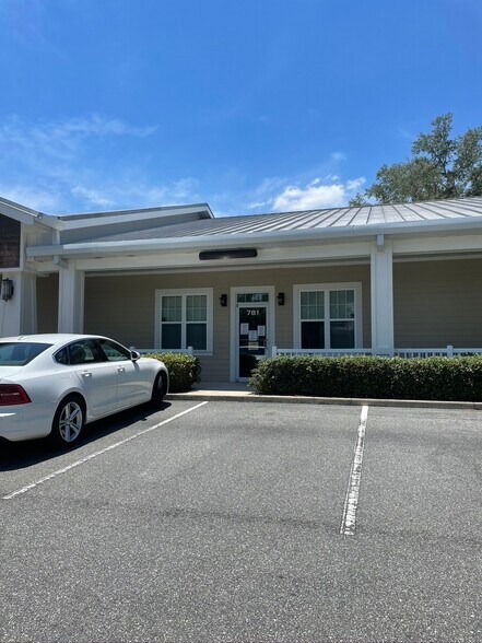 More Photos Of 781 County Road 466, Lady Lake Medical For Sale