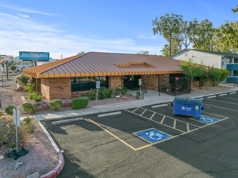 More Photos Of 4717 E McDowell Rd, Phoenix Office For Sale