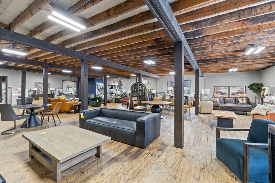 More Photos Of 764 E Seventh St, Lexington Warehouse For Sale