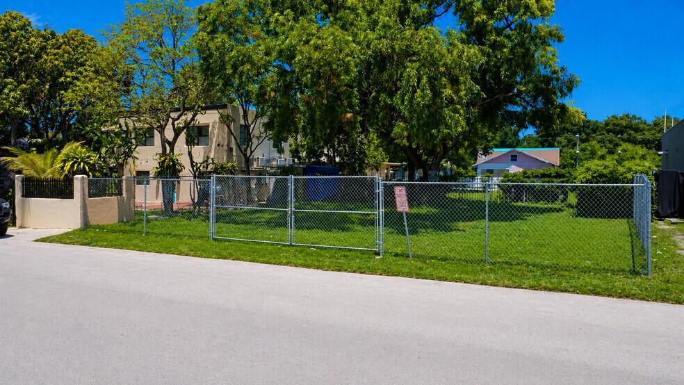 More Photos Of 285 NE 55th St, Miami Land For Sale