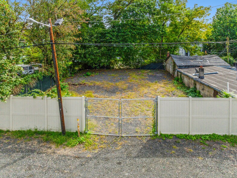 More Photos Of 197 Park St, East Orange Industrial For Sale