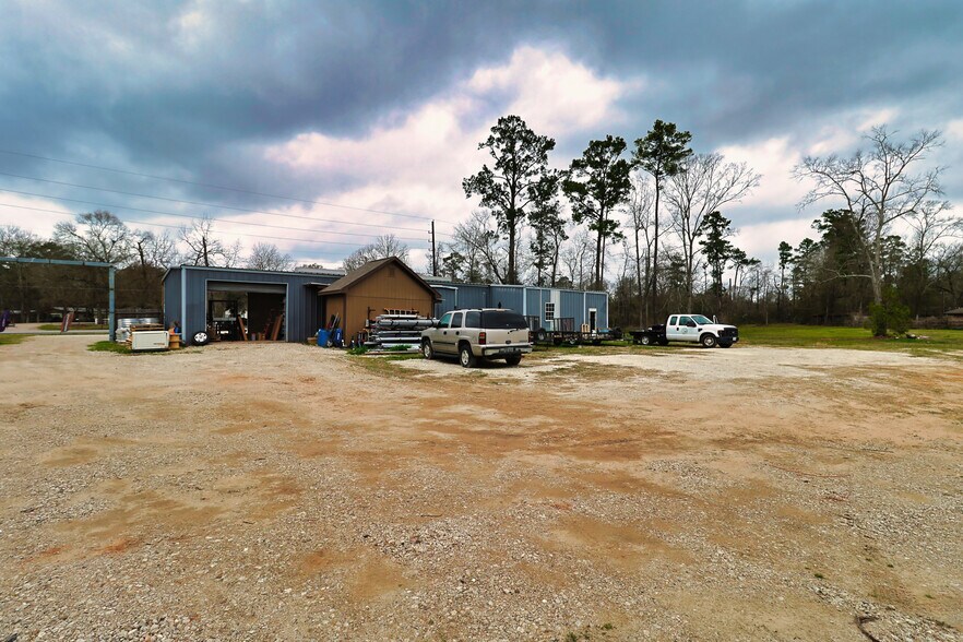 More Photos Of 18903 Veterans Rd, Magnolia Land For Sale