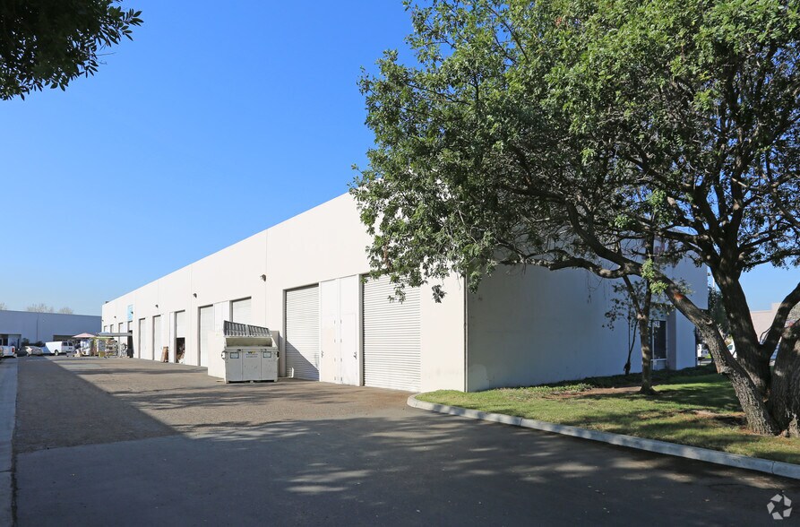 More Photos Of 494 W Calle Primera, San Diego Unknown For Lease