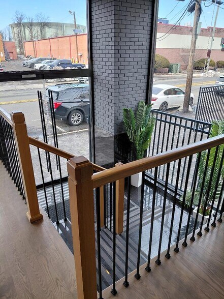 More Photos Of 422 Anderson Ave, Cliffside Park General Retail For Sale