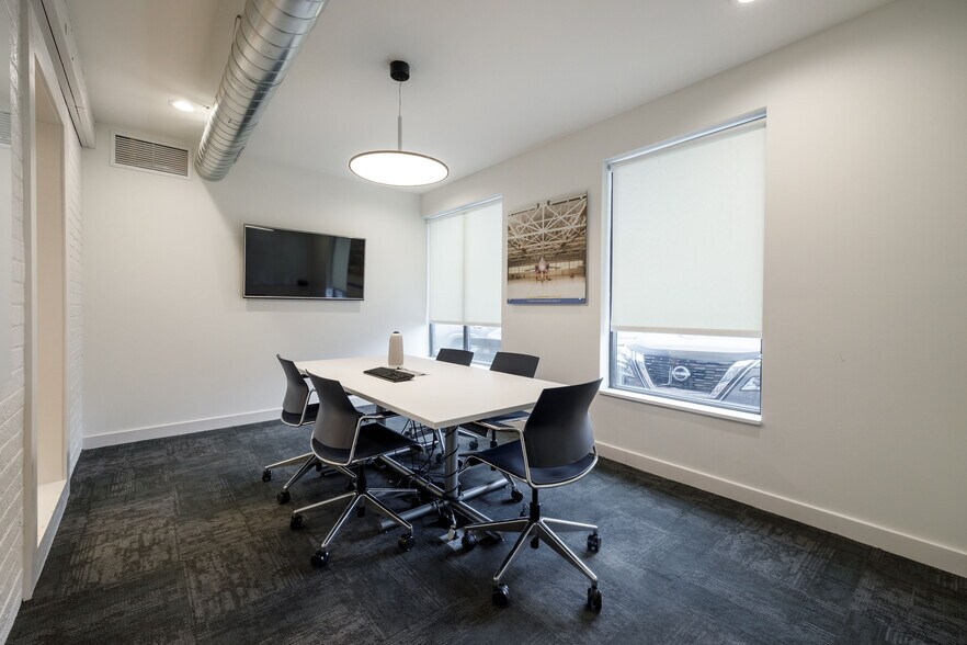 More Photos Of 3117 W Clay St, Richmond Loft Creative Space For Sale