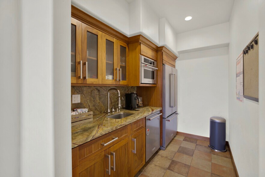 More Photos Of 1403 N El Camino Real, San Clemente Office For Sale