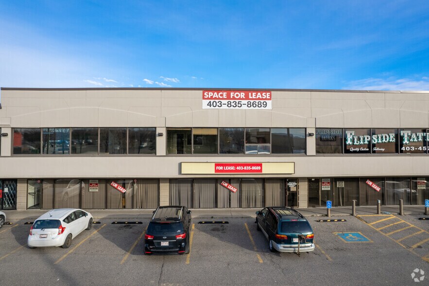 More Photos Of 1830 52nd St SE, Calgary Showroom For Lease