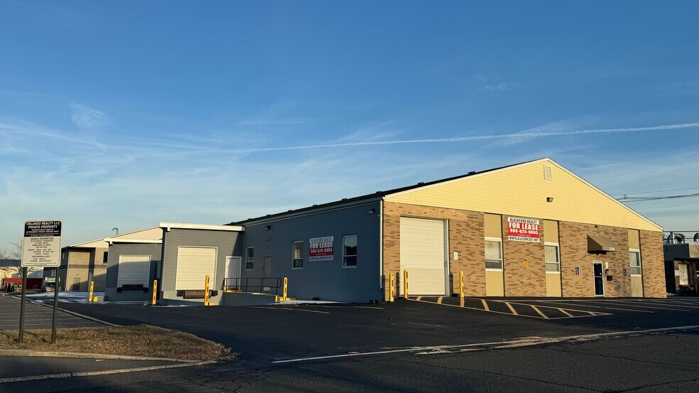 More Photos Of 236 Blackford Ave, Middlesex Warehouse For Lease