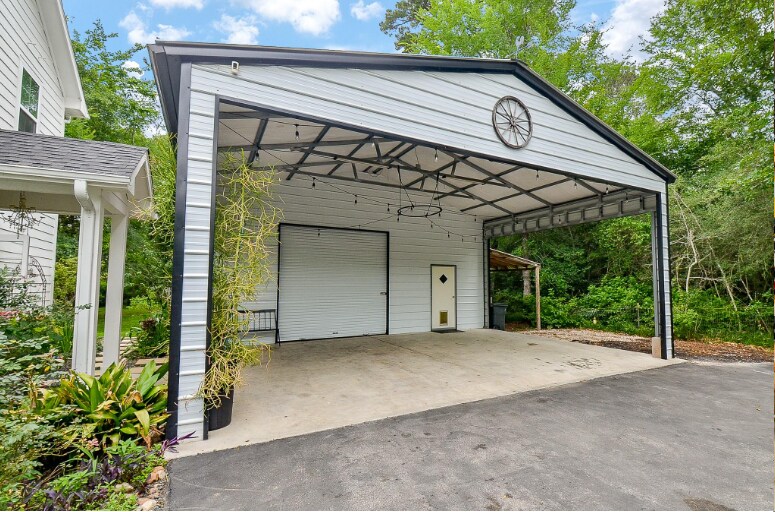 Primary Photo Of 25292 Willow Creek Rd, Hockley Specialty For Sale