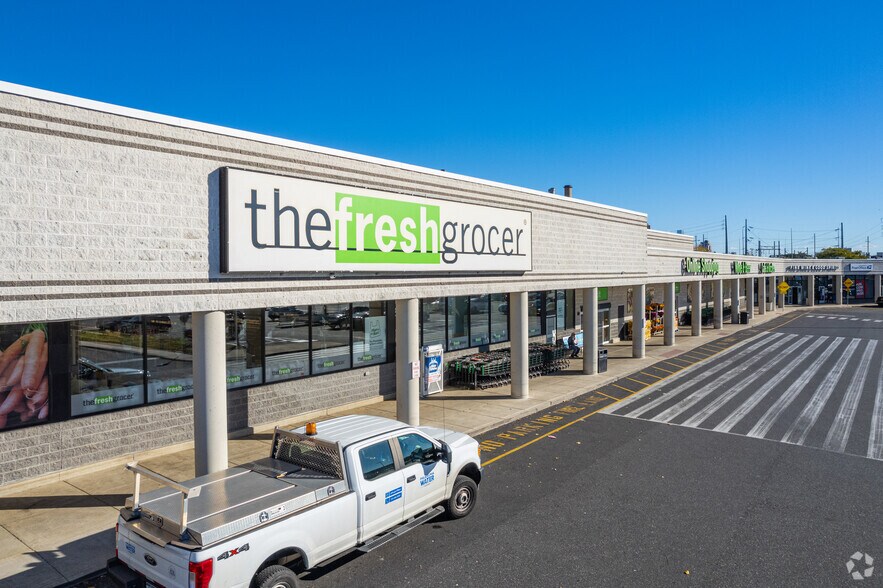 More Photos Of 3021 Grays Ferry Ave, Philadelphia Unknown For Lease