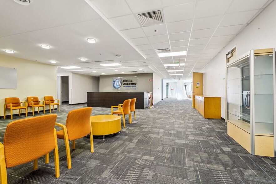 More Photos Of 1575 Garden of the Gods Rd, Colorado Springs Light Manufacturing For Lease