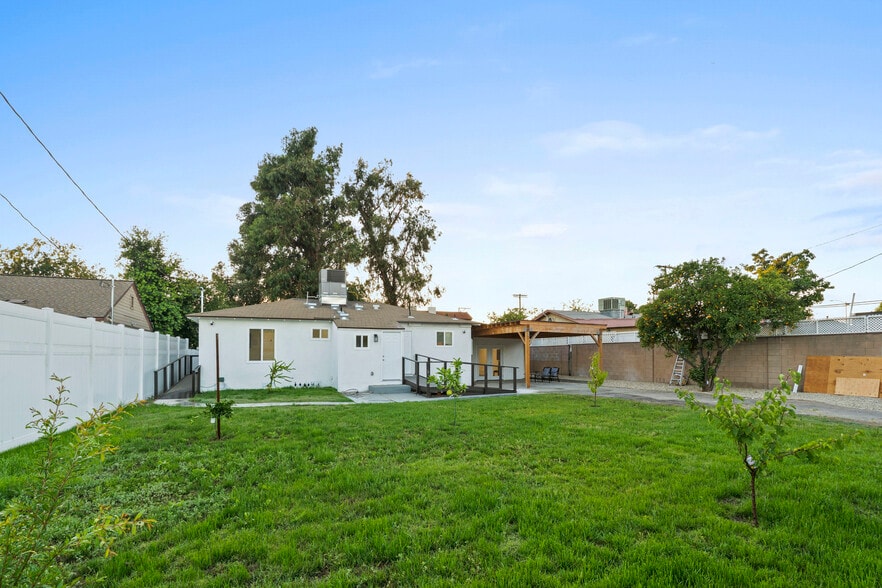 More Photos Of 6738 Coldwater Canyon Ave, North Hollywood Assisted Living For Sale