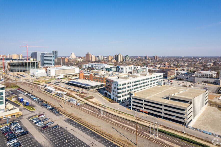 More Photos Of 4220 Duncan Ave, Saint Louis Office For Lease