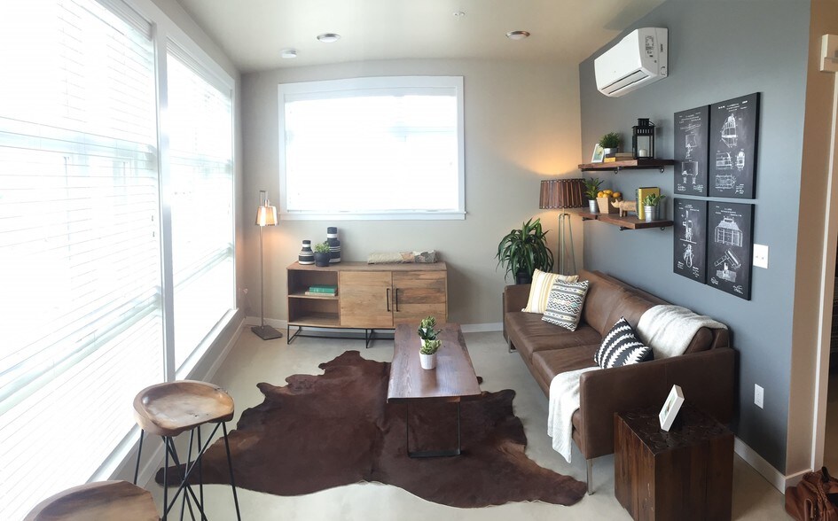 More Photos Of 4780 SE Milwaukie Ave, Portland Apartments For Sale