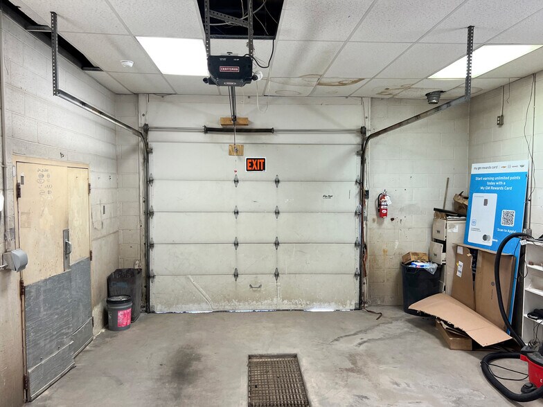 More Photos Of 1040 Paseo Del Pueblo Sur, Taos Auto Dealership For Sale