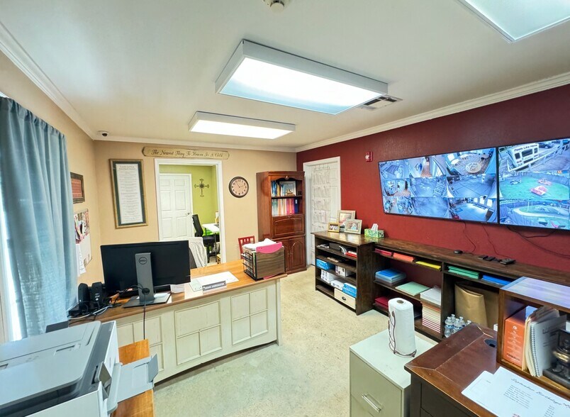 More Photos Of 2027 Main St, Waller Daycare Center For Sale